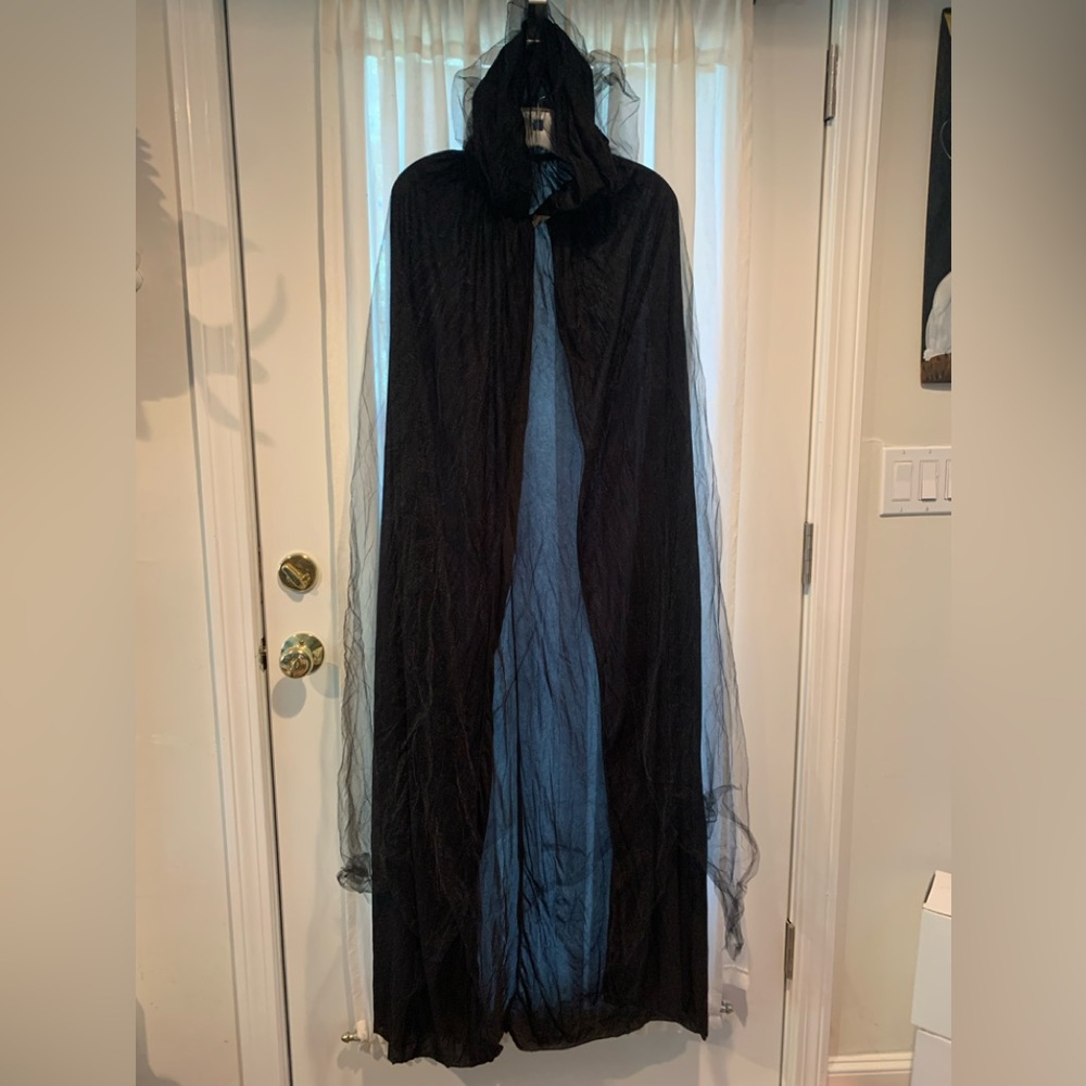 Black O/S witch cape with hood Halloween